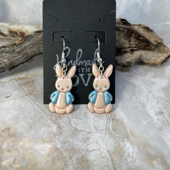 Handmade Jewelry - Bunny Earrings.